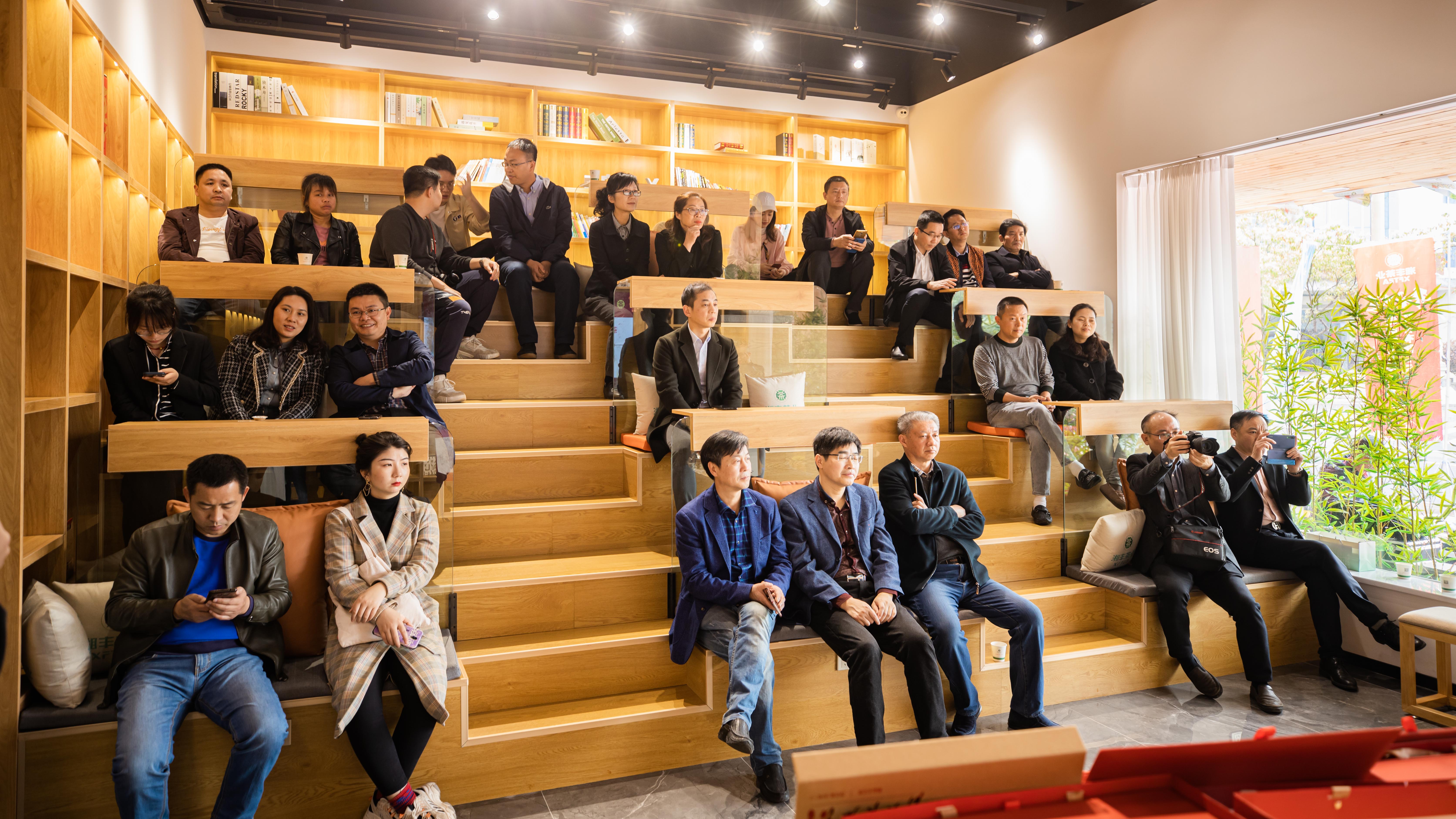 流螢七月，專修“內(nèi)功”---湘豐商學院第一期課程紀要